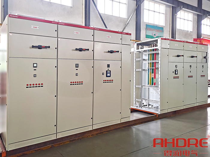 低壓無功補償柜.jpg 低壓無功補償柜.jpg