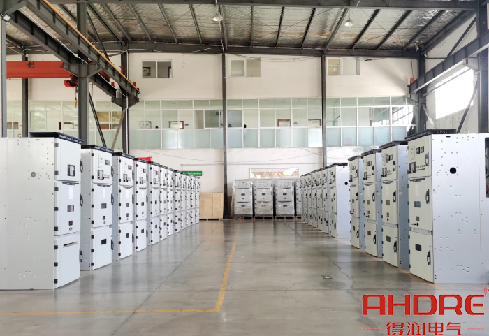 高壓開關柜.jpg 高壓開關柜.jpg