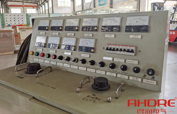 高壓設備調試車.jpg 高壓設備調試車.jpg