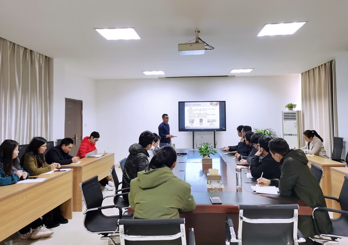 產(chǎn)品知識培訓(xùn)會.jpg 產(chǎn)品知識培訓(xùn)會.jpg