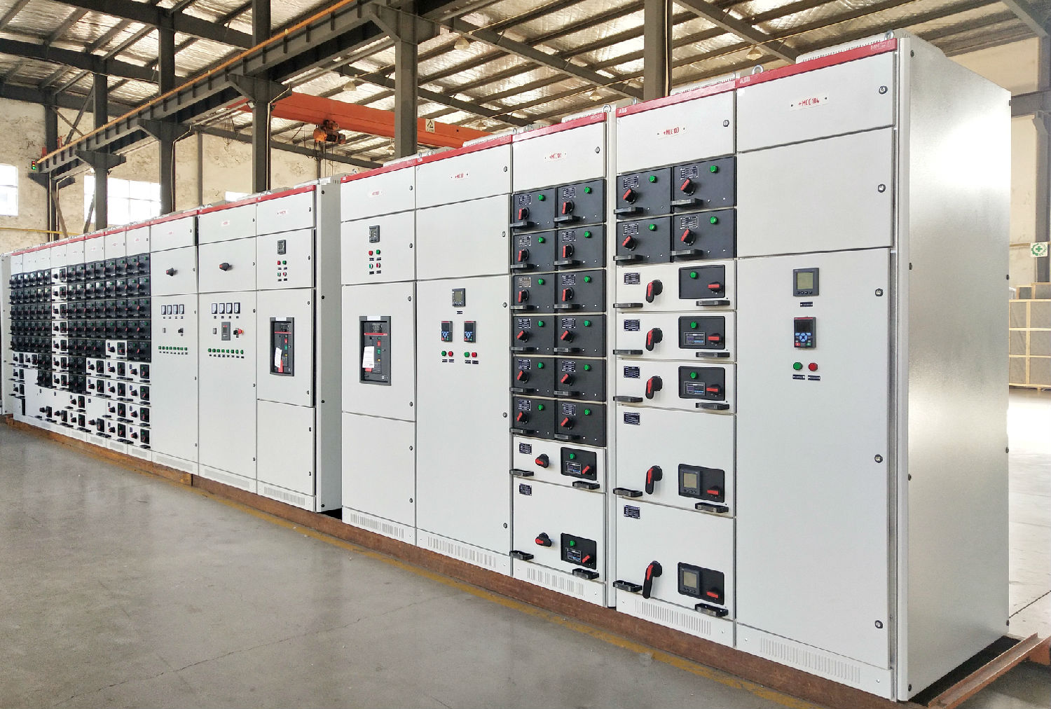 得潤電氣 低壓開關(guān)柜.jpg 得潤電氣 低壓開關(guān)柜.jpg