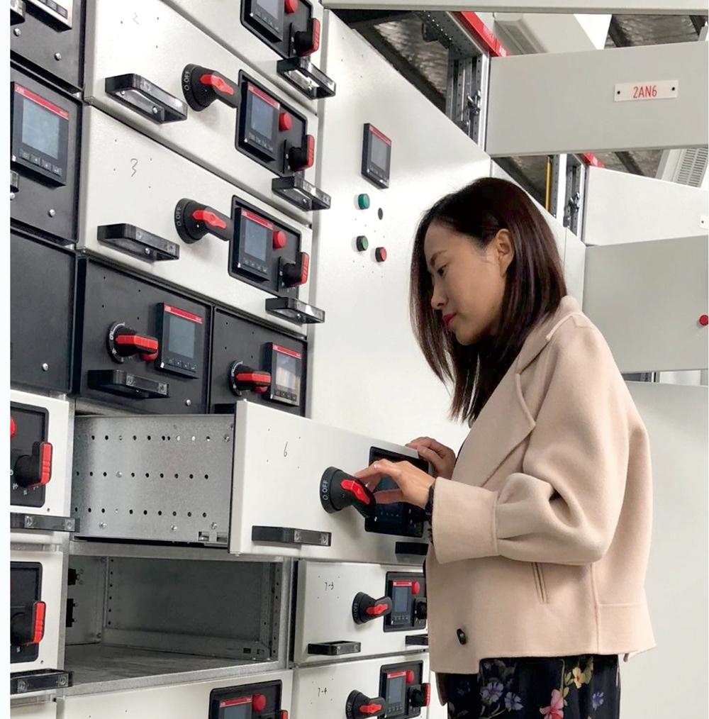 方圓圓.jpg 方圓圓.jpg