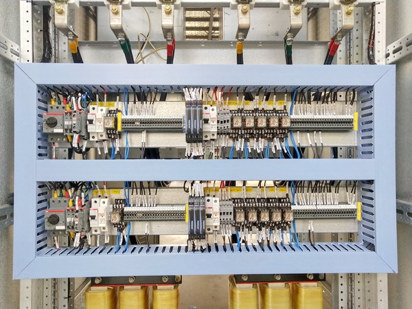 儀表室的電線布置圖.jpg 儀表室的電線布置圖.jpg