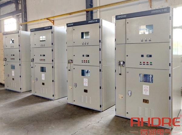 高壓無功就地補償裝置實物圖.jpg 高壓無功就地補償裝置實物圖.jpg