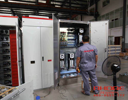 得潤(rùn)電氣 變頻器 變頻柜 生產(chǎn) 調(diào)試 聯(lián)系電話:400-0551-777 qq:3176885416 得潤(rùn)電氣 變頻器 變頻柜 生產(chǎn) 調(diào)試 聯(lián)系電話:400-0551-777 qq:3176885416