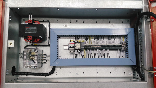 儀表室.jpg 儀表室.jpg